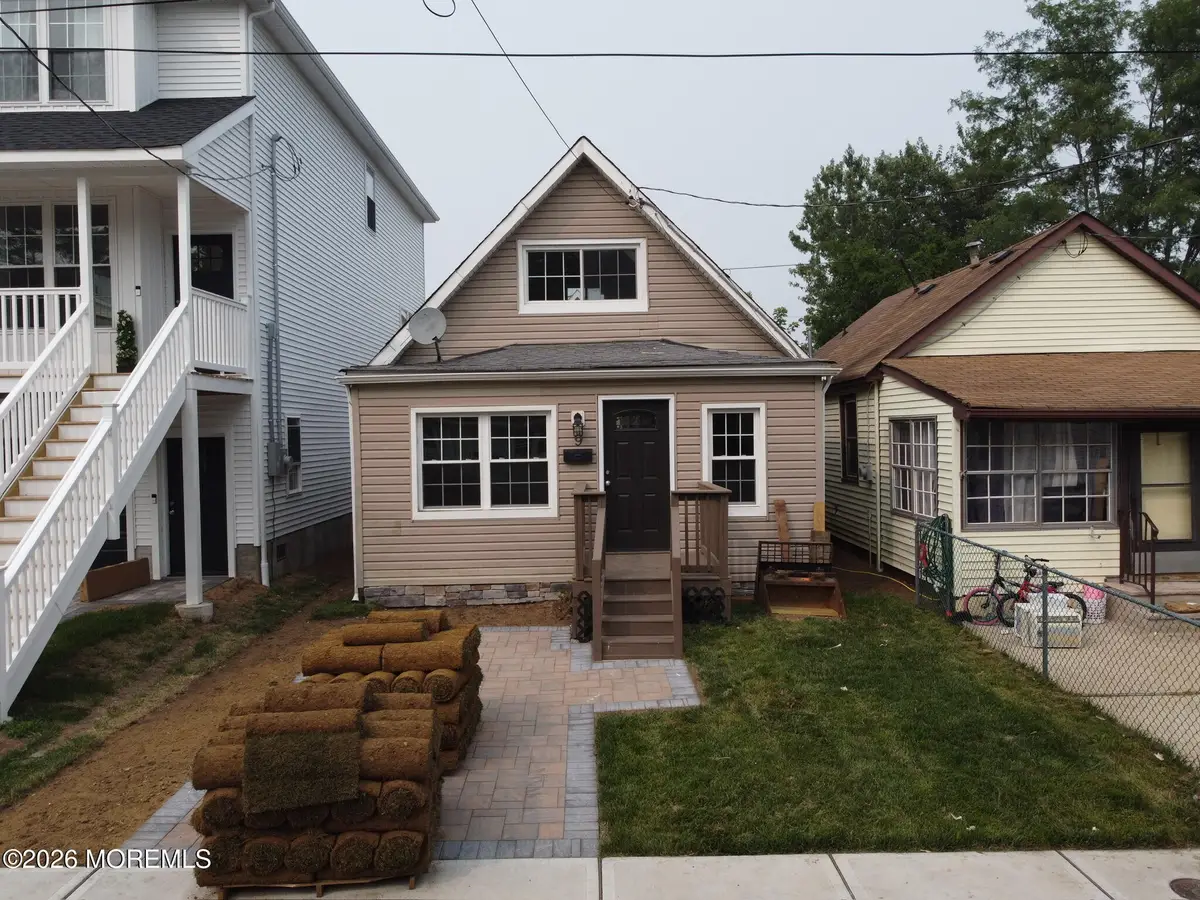 9 Woodland Avenue, Keansburg, NJ 07734 - #1