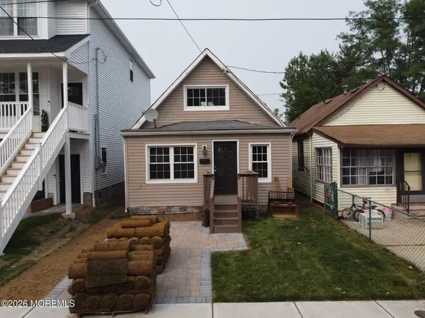 9 Woodland Avenue, Keansburg, NJ 07734