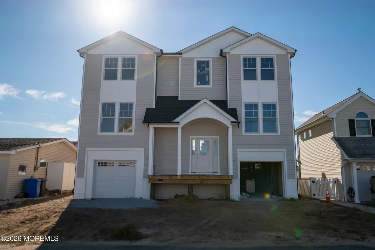 31 Claudia Lane, Manahawkin, NJ 08050 - #1