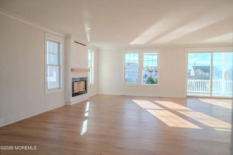 31 Claudia Lane, Manahawkin, NJ 08050 - #3