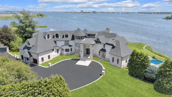 16 Harbor Drive, Rumson, NJ 07760