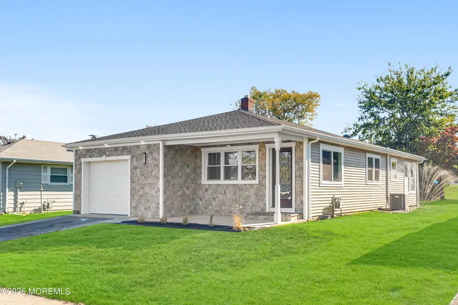 27 Puerto Vallarta Street, Toms River, NJ 08757 - #3