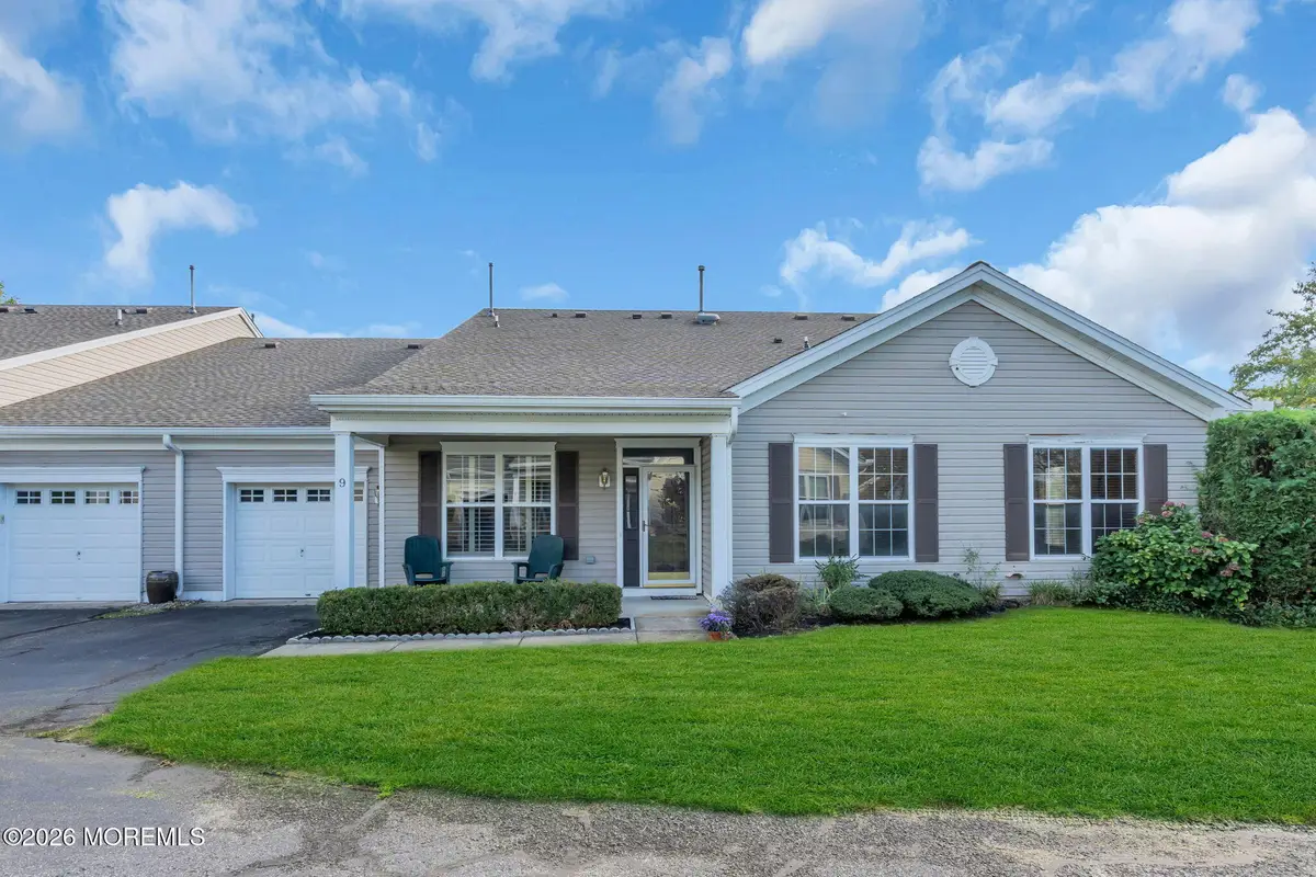 9 Sunnyfield Lane, Lakewood, NJ 08701 - #1