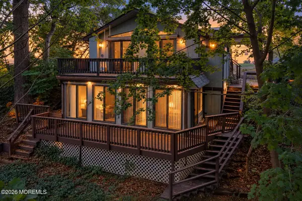 52 Ravine Drive, Matawan, NJ 07747