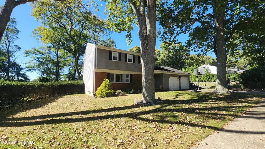 102 Orange Street, Oakhurst, NJ 07755 - #2