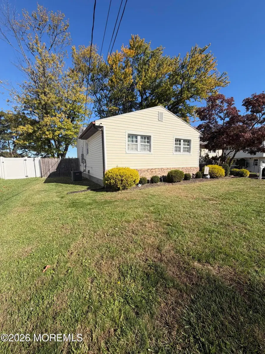 2 Knoll Terrace, Hazlet, NJ 07730 - #3
