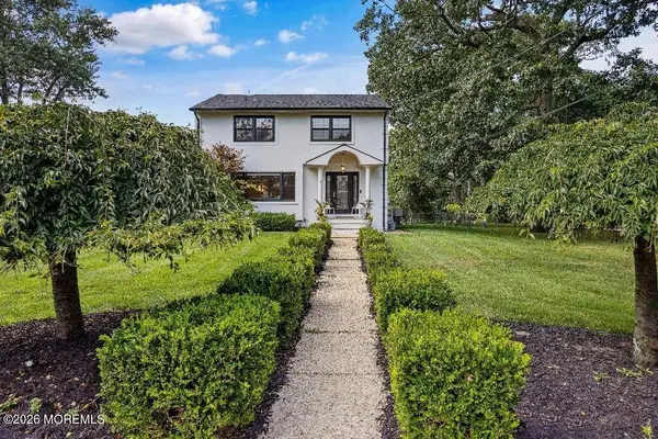 8 Heath Street, Eatontown, NJ 07724