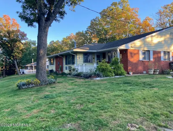 22 A Blue Jay Street, Manchester, NJ 08759