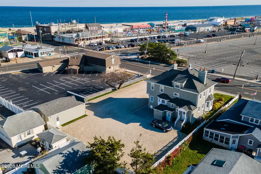17 Arnold Avenue, Point Pleasant Beach, NJ 08742 - #2