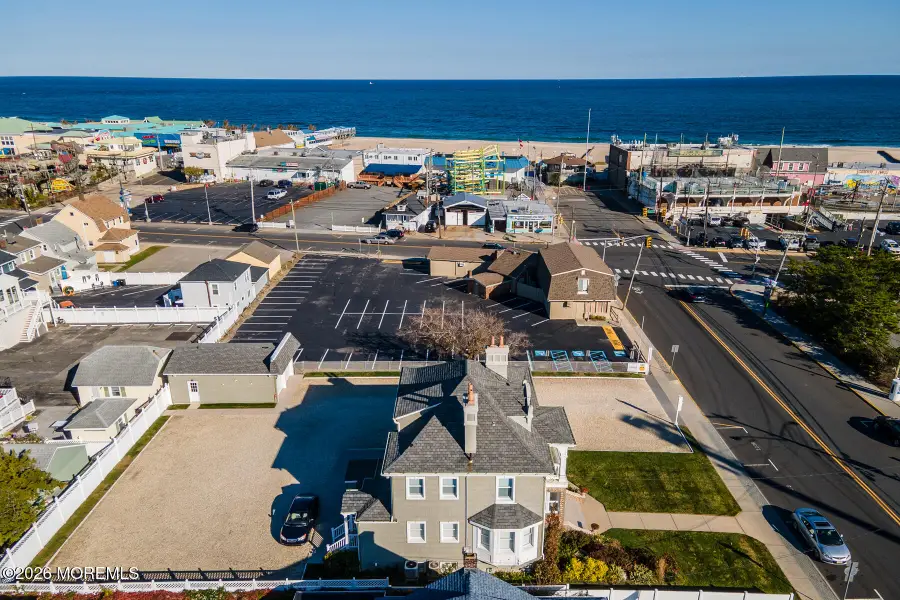 17 Arnold Avenue, Point Pleasant Beach, NJ 08742 - #3