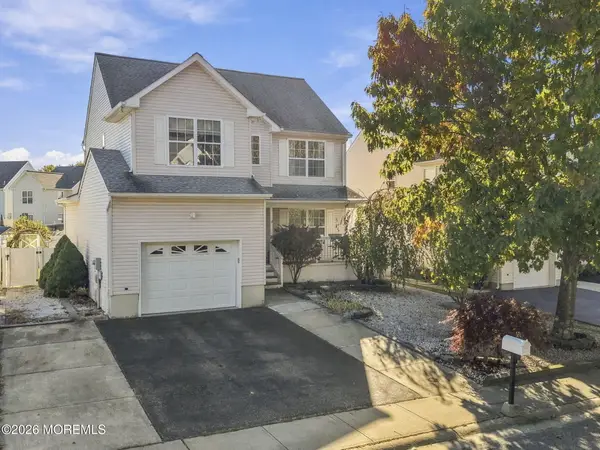18 Lena Court, Bayville, NJ 08721