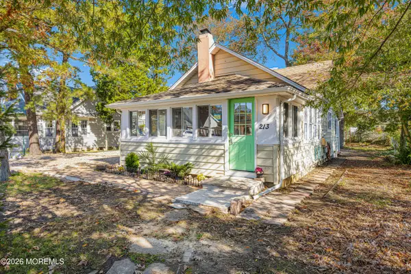 213 Grover Road, Toms River, NJ 08753