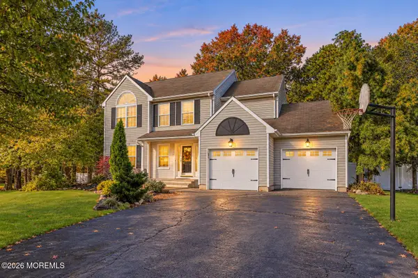 4 Durell Drive, Jackson, NJ 08527