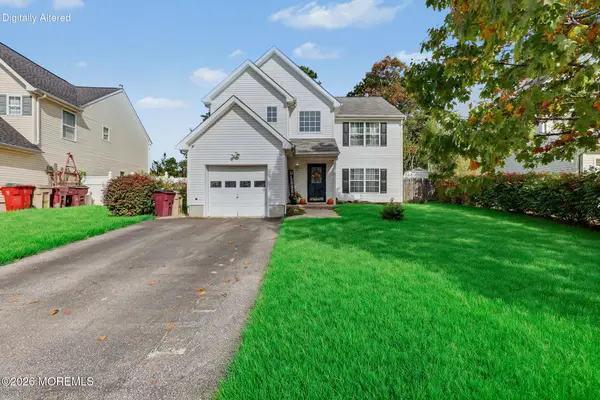 15 Lena Court, Bayville, NJ 08721