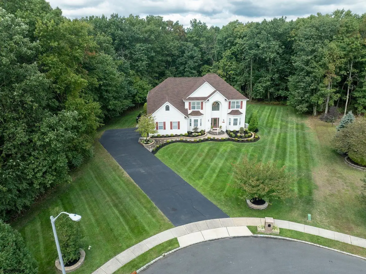 28 Kacie Lynn Ct, Jackson Township, NJ 08527 - Image #1