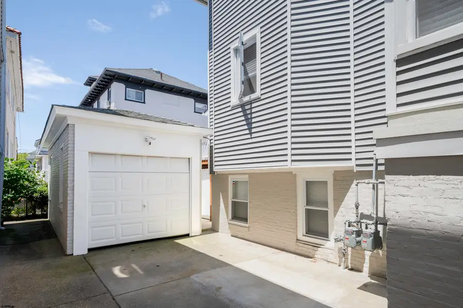12 S Vassar Sq, Ventnor City, NJ 08406 - #3