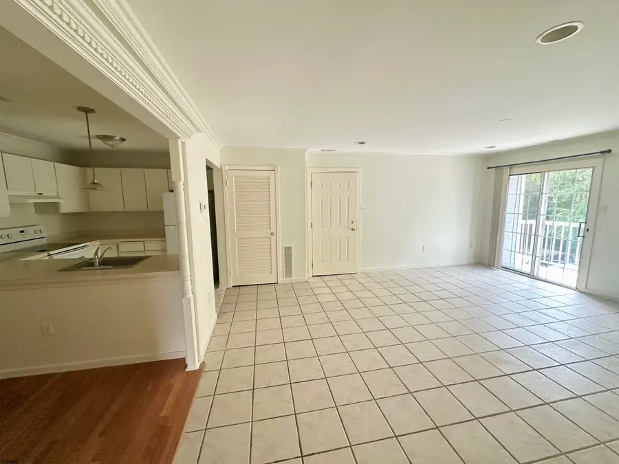 372 Heather Croft #372, Egg Harbor Township, NJ 08234 - Image #2