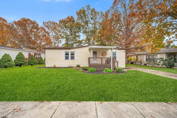 4 Locust Ct, Mays Landing, NJ 08330