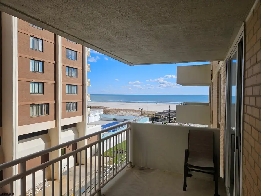 101 S Plaza Pl #402, Atlantic City, NJ 08401 - Image #3