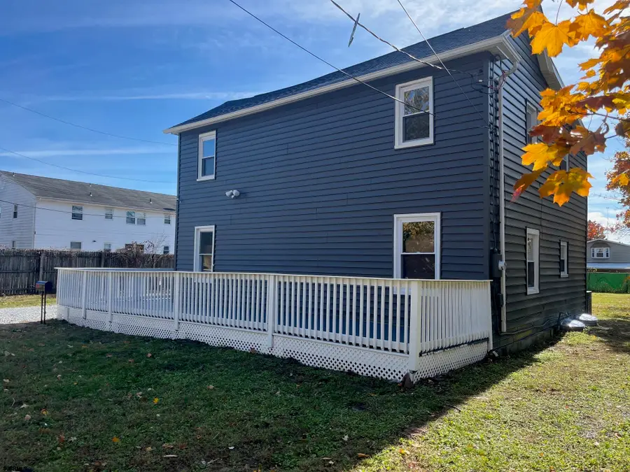 725 E Pine Street, Millville, NJ 08332-3254 - Image #2