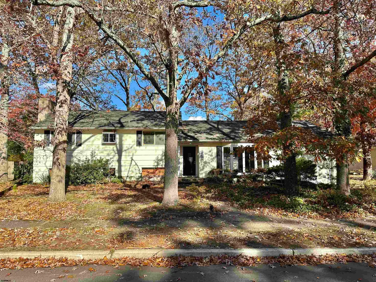 928 Traymore Pkwy, Absecon, NJ 08201-1514 - Image #1