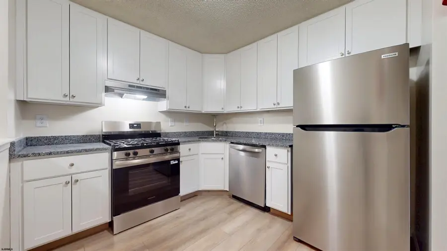 82 Iroquois Drive #82, Smithville, NJ 08205-0000 - Image #2