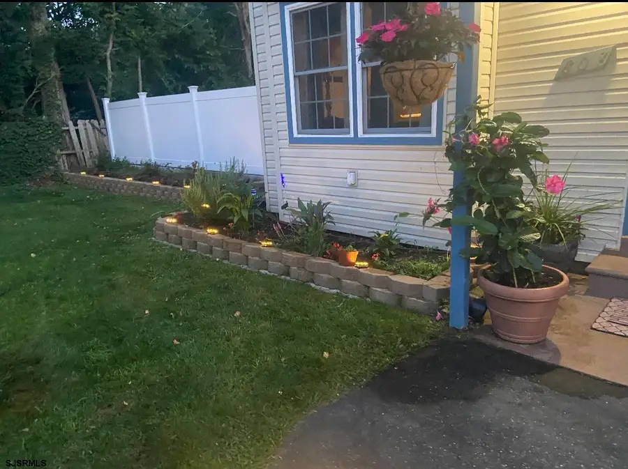 808 Flora Court, Galloway, NJ 08205 - Image #2