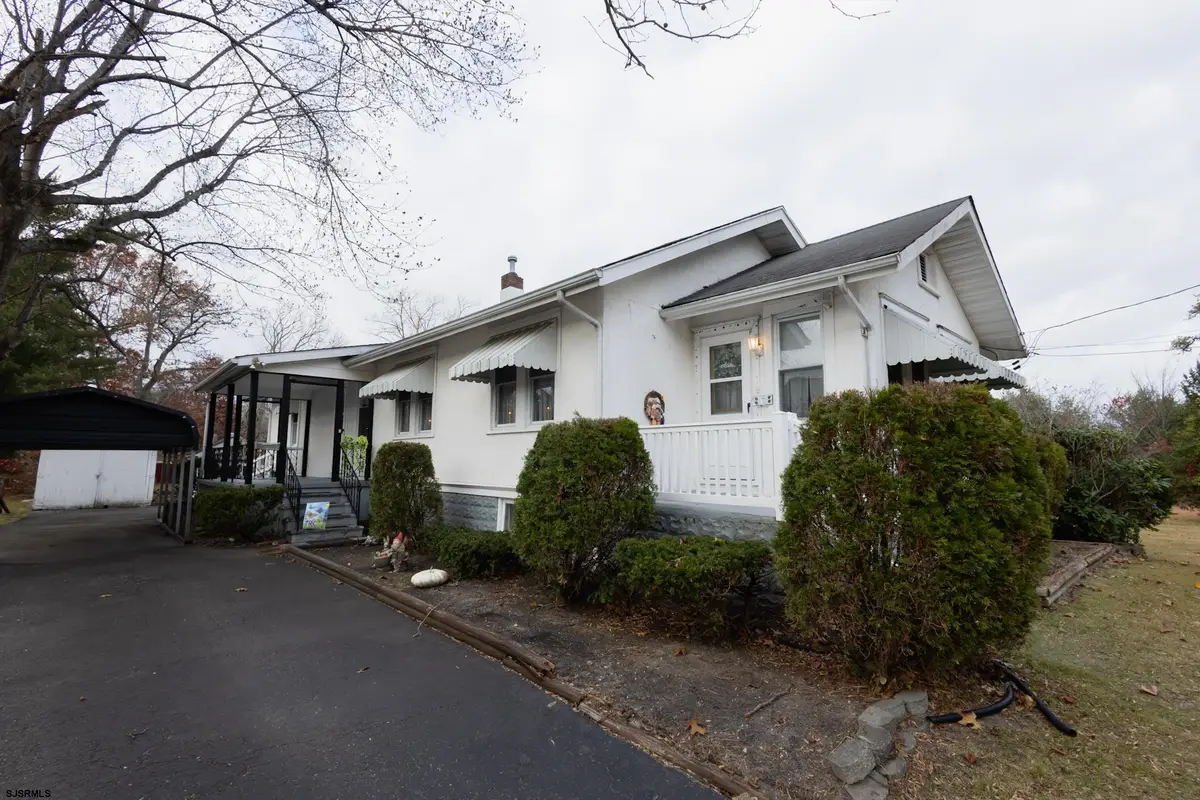 379 S Vienna Ave, Egg Harbor City, NJ 08215-3270 - Image #1