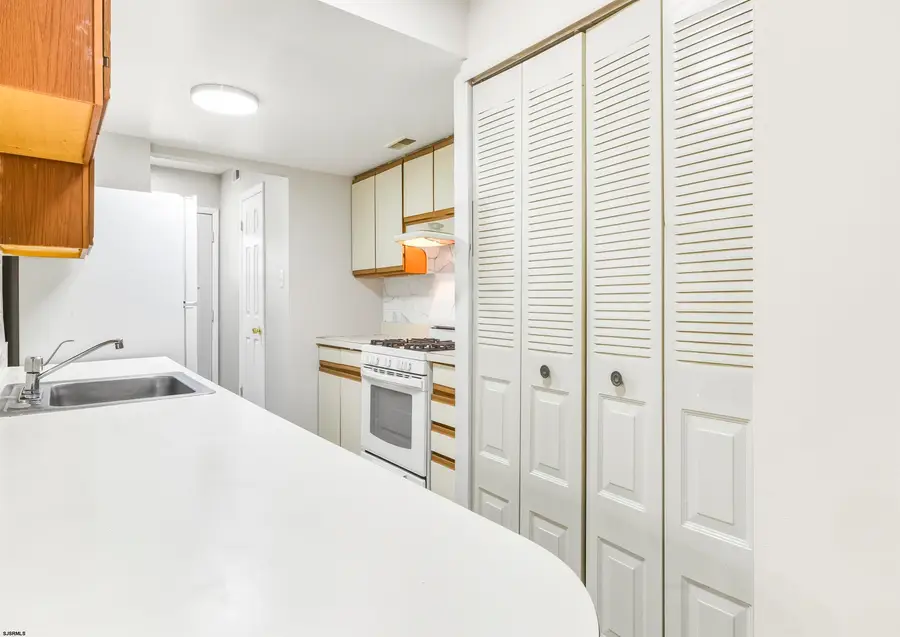 807 Saint Regis Ct, West Deptford, NJ 08051-2043 - Image #2