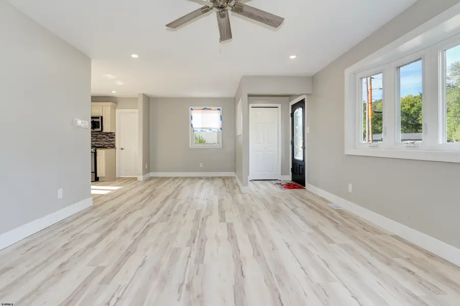 219 Mitchell Dr, Egg Harbor Township, NJ 08234 - Image #3