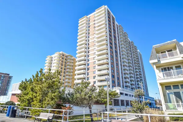 100 S Berkley Square #21D, Atlantic City, NJ 08401