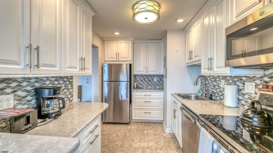 100 S Berkley Square #21D, Atlantic City, NJ 08401 - Image #2