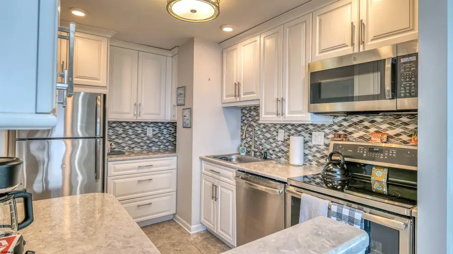 100 S Berkley Square #21D, Atlantic City, NJ 08401 - Image #3