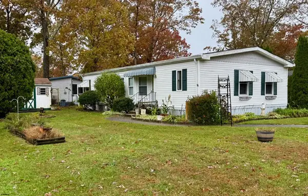 307 Jetty Dr, Egg Harbor, NJ 08234