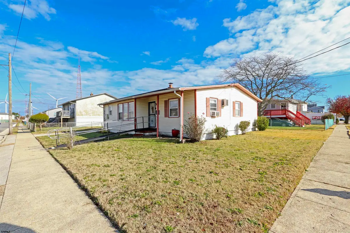 2040 Hamilton Ave, Atlantic City, NJ 08401 - #1