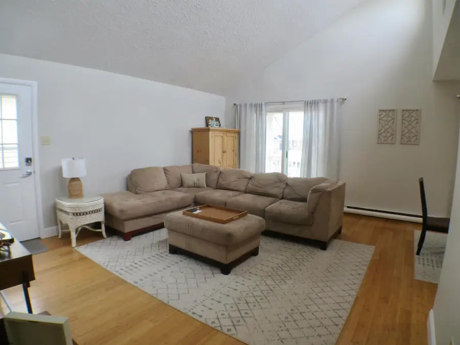 210 Simpson Ave #2nd floor, Ocean City, NJ 08226 - Image #3
