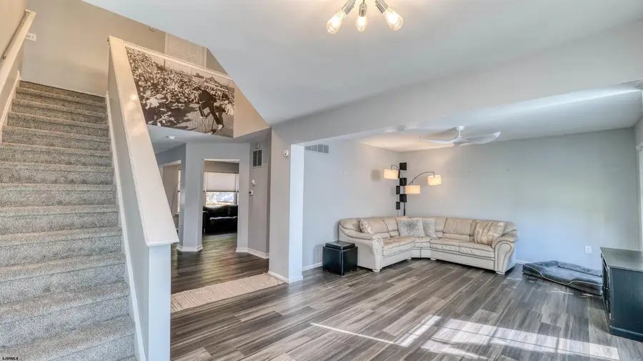 312 Joann Dr, Egg Harbor Township, NJ 08234 - Image #2