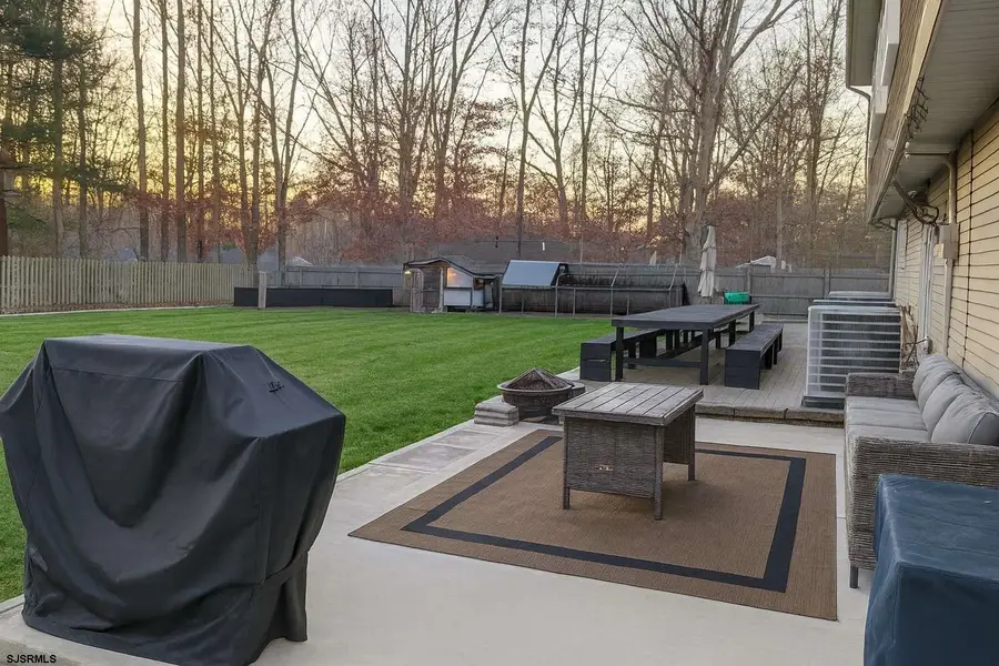 4649 N Black Oak Cir, Egg Harbor City, NJ 08215 - Image #2