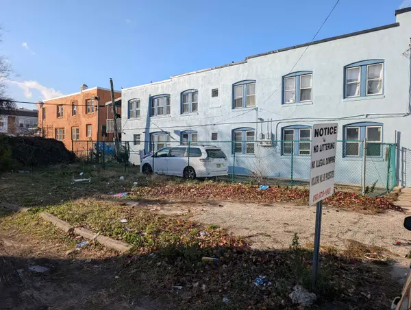 12 S Bellevue Ave, Atlantic City, NJ 08401