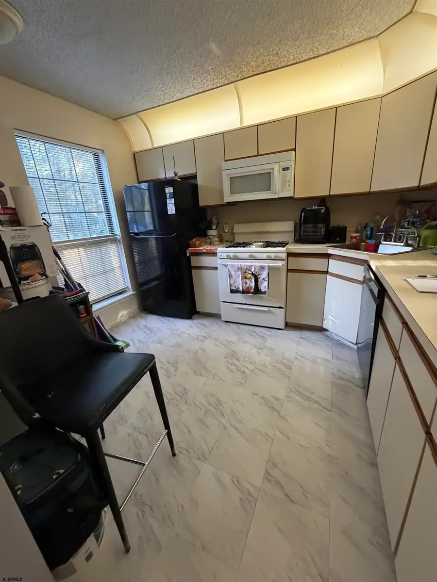 275 Mattix Run #275, Galloway, NJ 08205 - Image #2