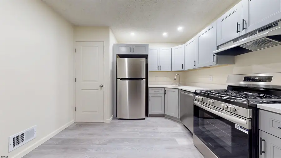 10 Iroquois Drive #10, Absecon, NJ 08205-0000 - Image #3