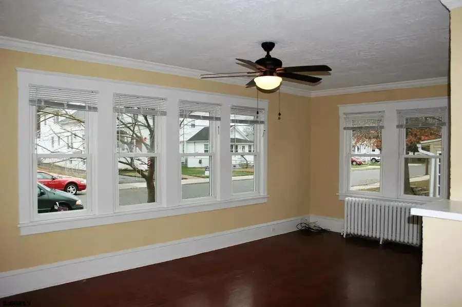 25 W Pierson Ave, Somers Point, NJ 08244 - Image #3