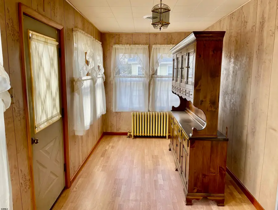 236 E Wyoming Ave, Absecon, NJ 08201 - Image #3