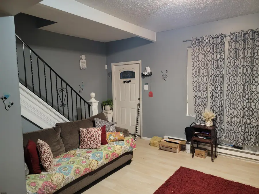 211 Buffalo Ave, Egg Harbor City, NJ 08215 - Image #2