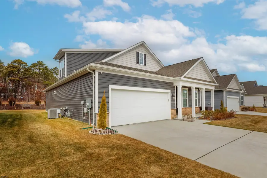 113 Hilton Head Ct, Egg Harbor Township, NJ 08234 - Image #2