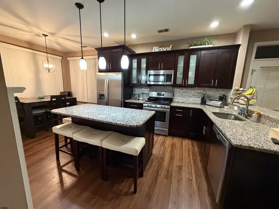 683 Jupiter Hills Ln, Cologne, NJ 08215 - Image #2