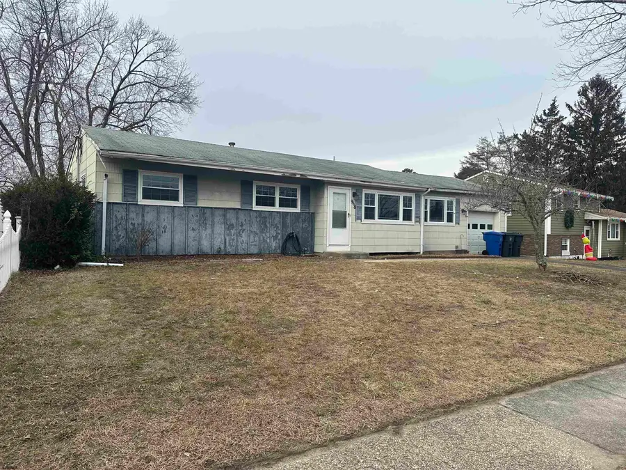 968 Hazelwood Rd, Toms River, NJ 08753 - Image #3