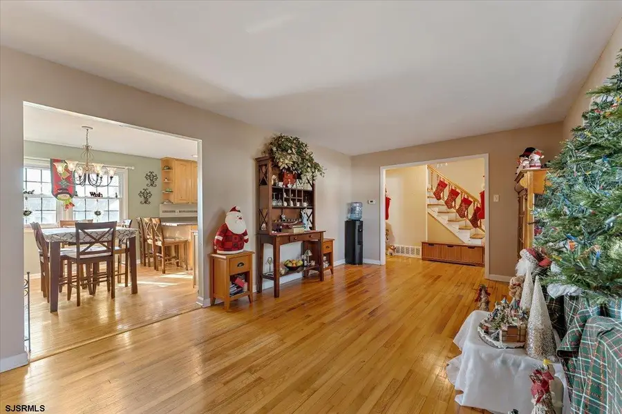 112 E Vernon Ave, Northfield, NJ 08225 - Image #2