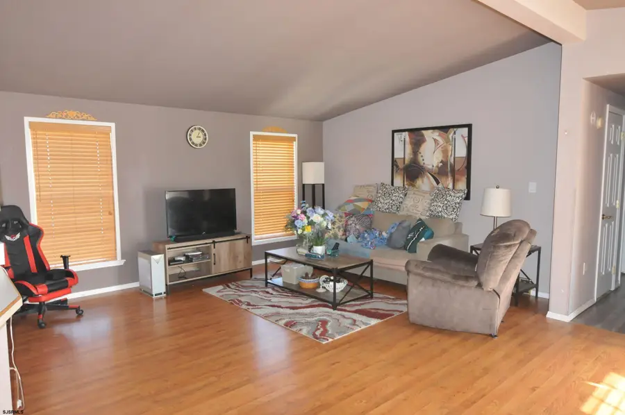 42 Dogwood Ln, Mays Landing, NJ 08330 - #3