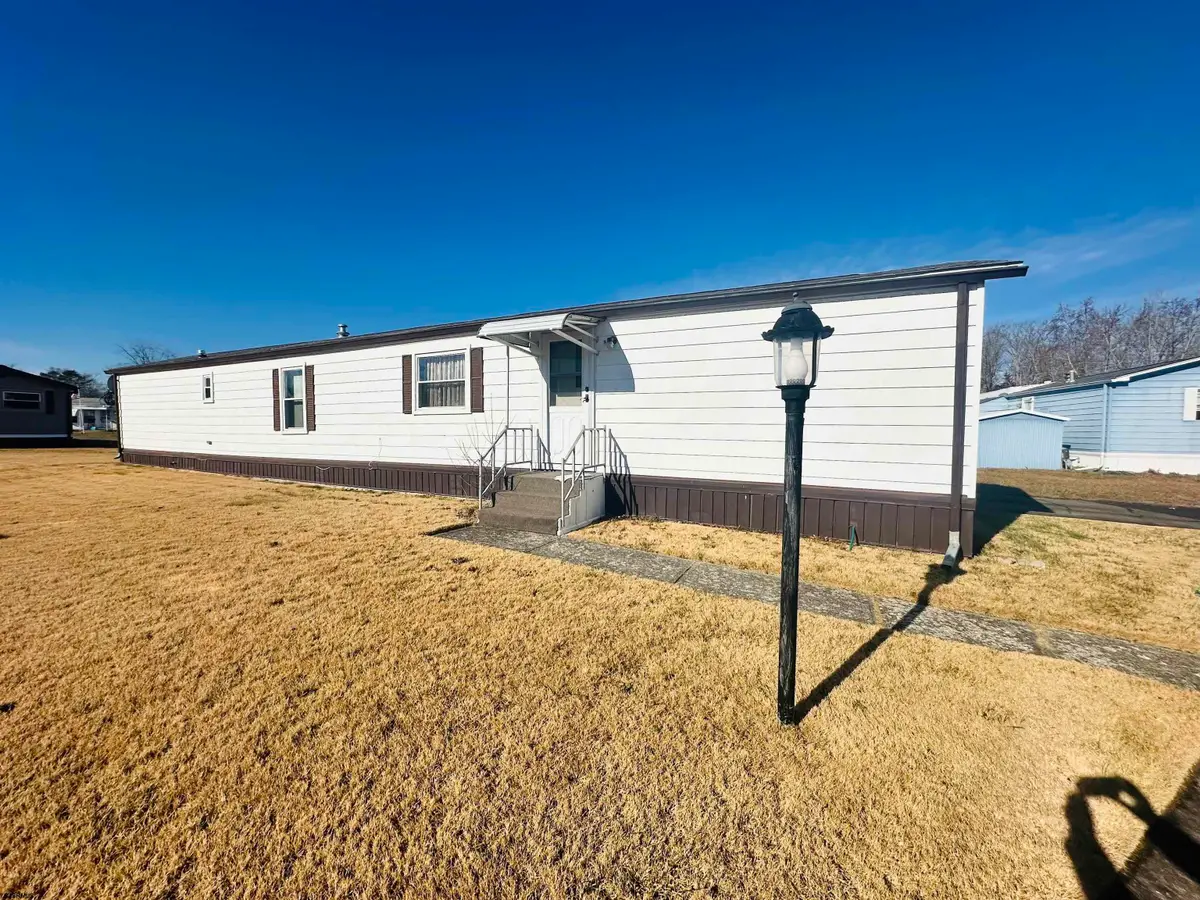 498 Pilgrim Way, Buena Vista Township, NJ 08310 - Image #1